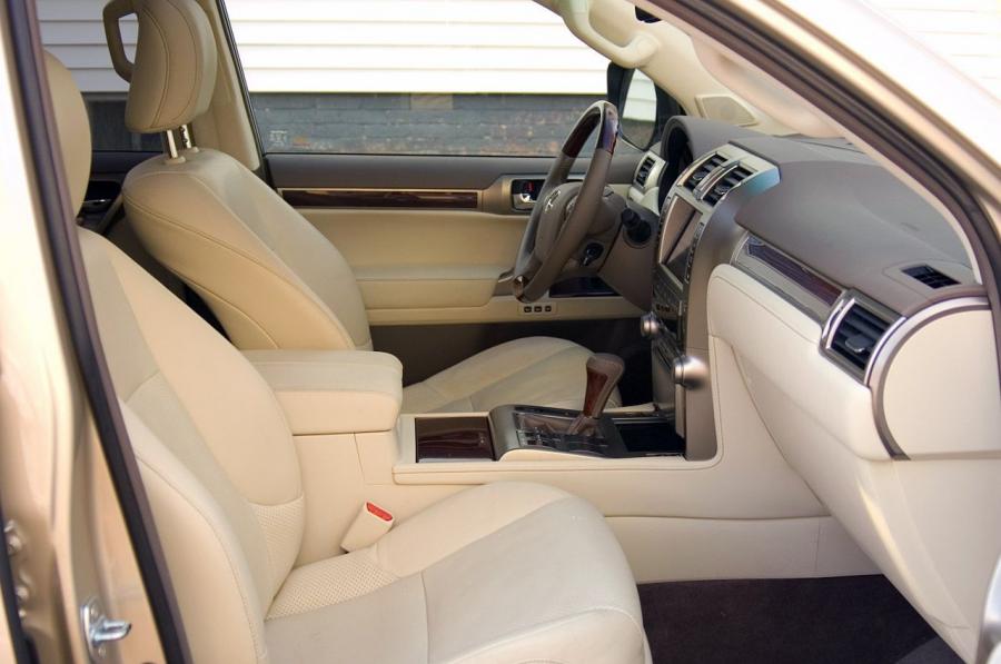  Lexus GX460 2011 года  (фото 27 из 39)